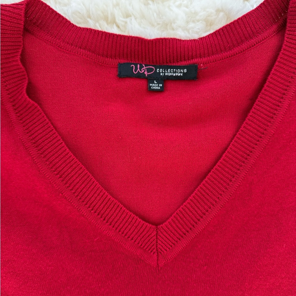Red short sleeve sweater Juniors size Large - Picture 3 of 3